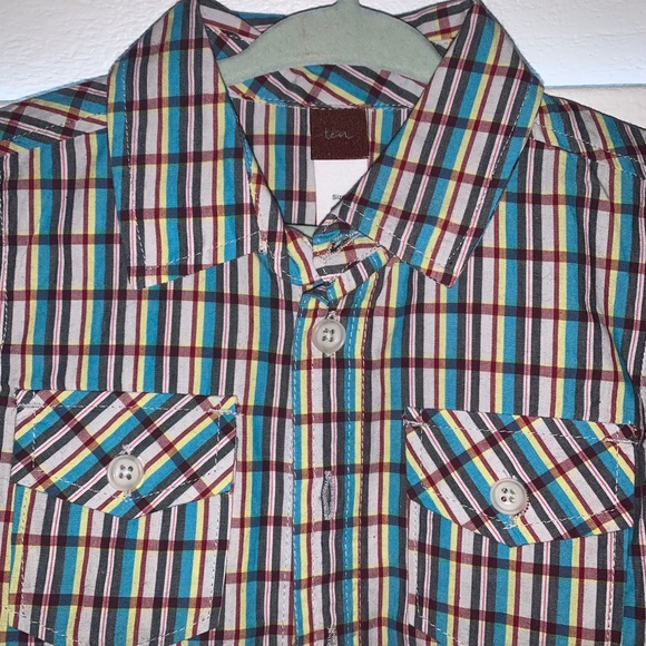 2T polos button-up shirts - Picture 3 of 6
